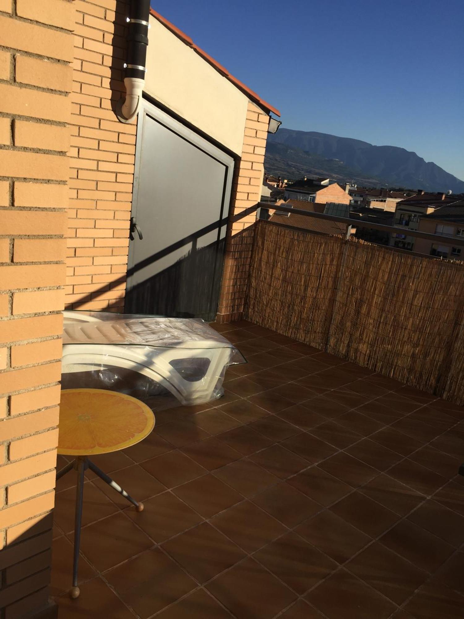 Apartament Acogedor Atico Duplex En Tremp Zewnętrze zdjęcie